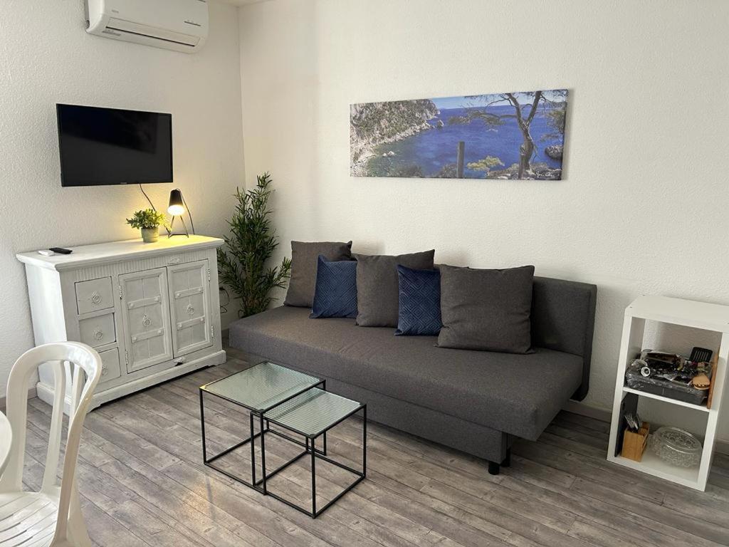 Studio Meuble Bord De Mer Bormes-les-Mimosas Exterior foto